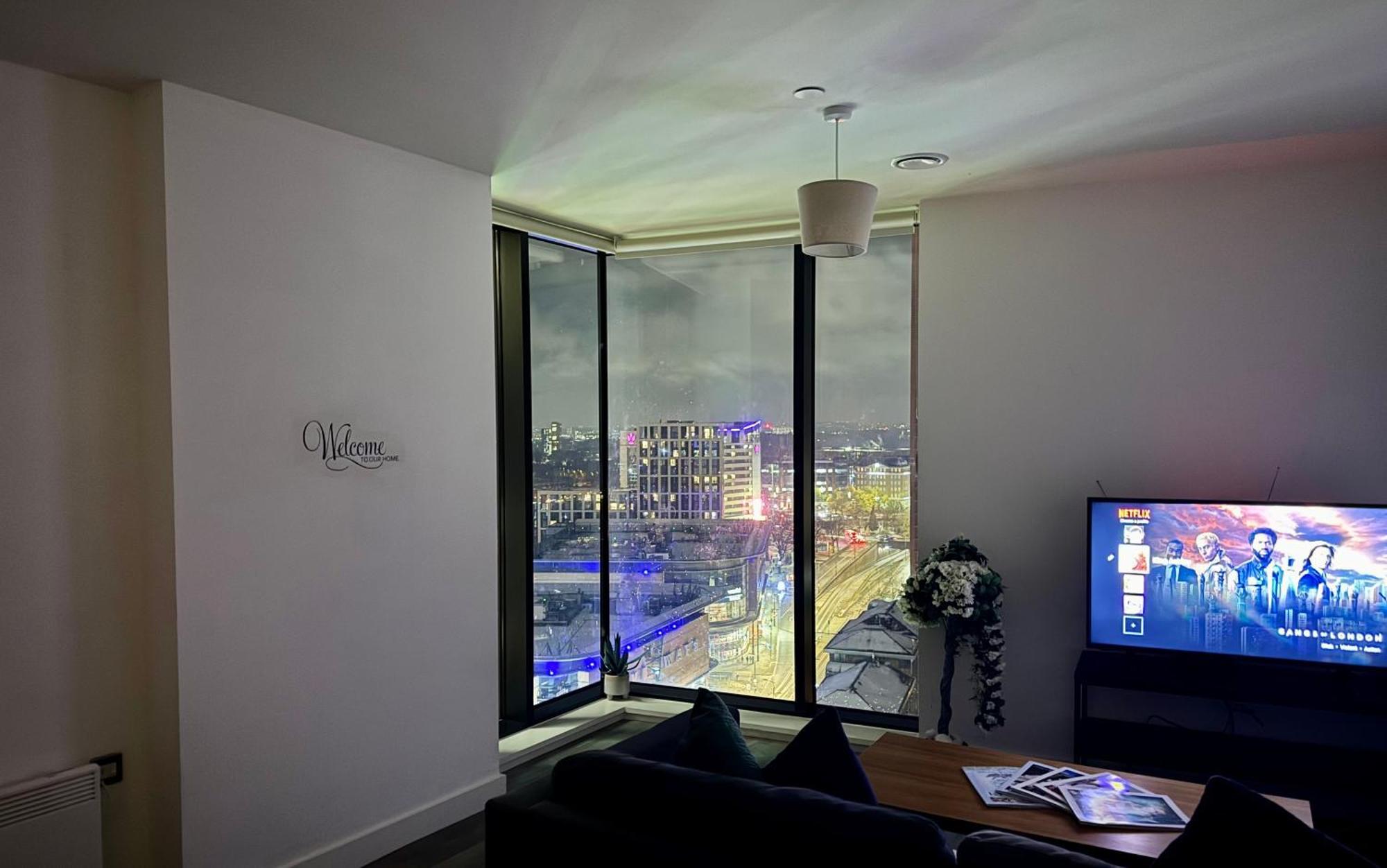 Premium Deals L Last-Minute Stay L 4 Min Walk To Birmingham Central Library L 18Th Floor 2 Bed 2 Bath City Centre Penthouse With Gym & Netflix By Jvt Short Lets المظهر الخارجي الصورة
