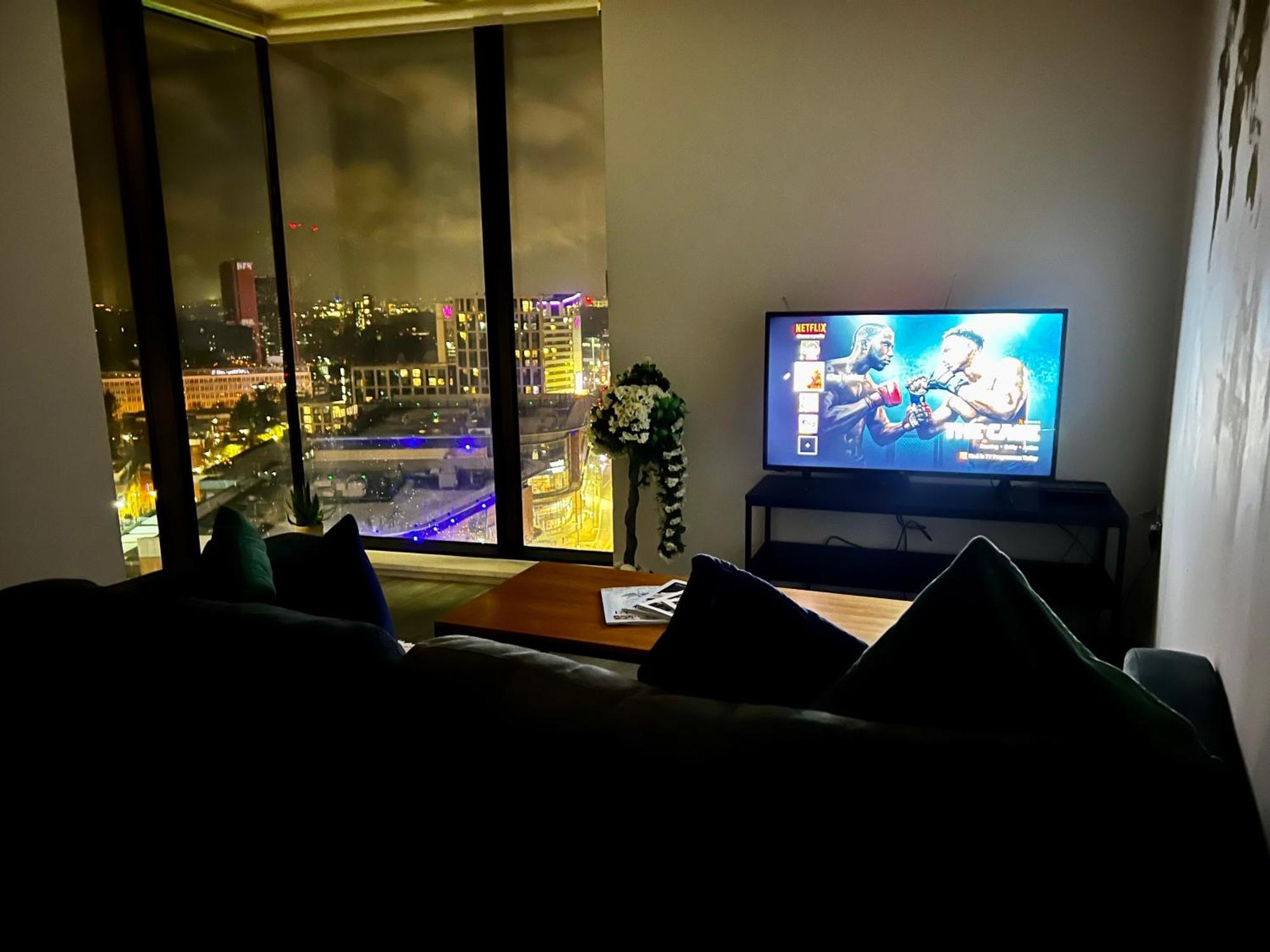 Premium Deals L Last-Minute Stay L 4 Min Walk To Birmingham Central Library L 18Th Floor 2 Bed 2 Bath City Centre Penthouse With Gym & Netflix By Jvt Short Lets المظهر الخارجي الصورة
