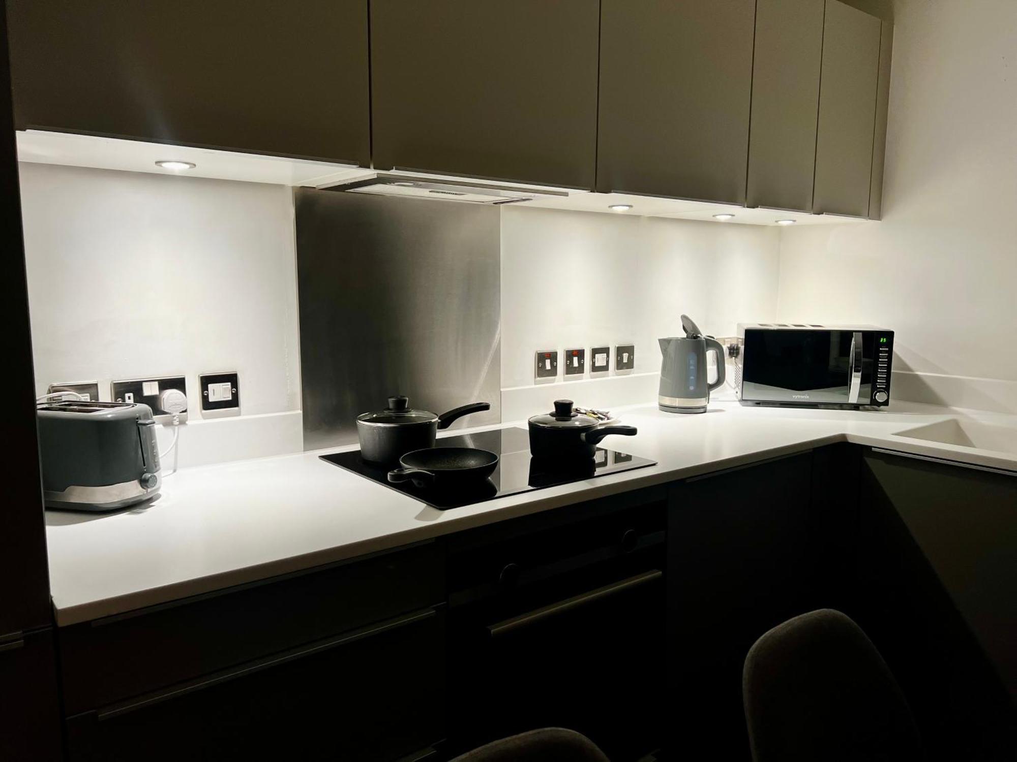 Premium Deals L Last-Minute Stay L 4 Min Walk To Birmingham Central Library L 18Th Floor 2 Bed 2 Bath City Centre Penthouse With Gym & Netflix By Jvt Short Lets المظهر الخارجي الصورة