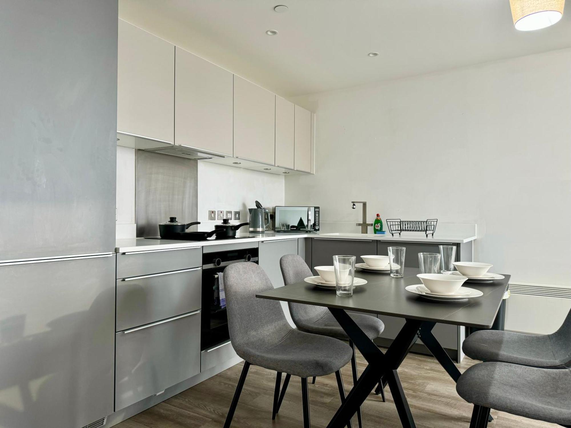 Premium Deals L Last-Minute Stay L 4 Min Walk To Birmingham Central Library L 18Th Floor 2 Bed 2 Bath City Centre Penthouse With Gym & Netflix By Jvt Short Lets المظهر الخارجي الصورة
