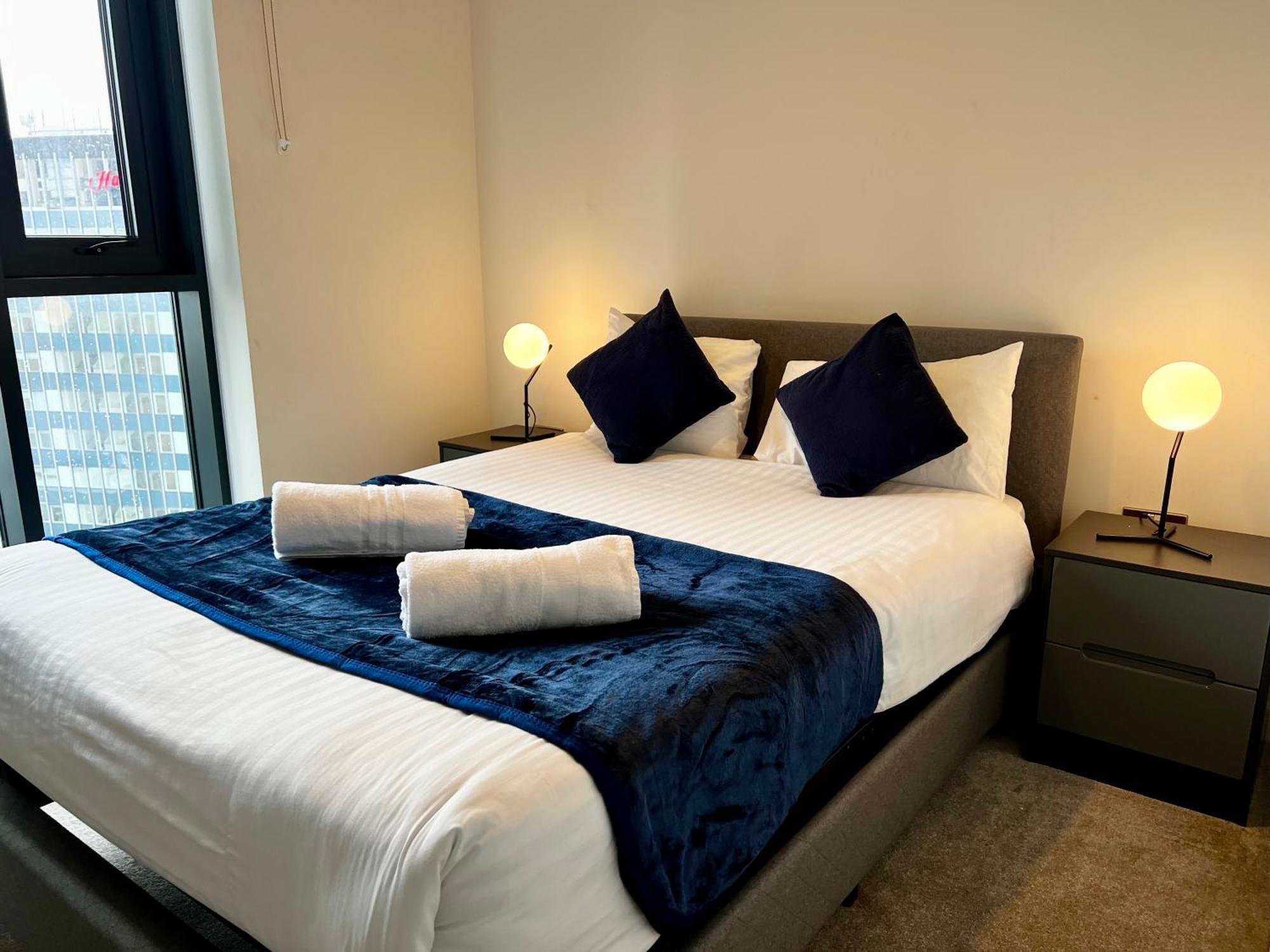Premium Deals L Last-Minute Stay L 4 Min Walk To Birmingham Central Library L 18Th Floor 2 Bed 2 Bath City Centre Penthouse With Gym & Netflix By Jvt Short Lets المظهر الخارجي الصورة
