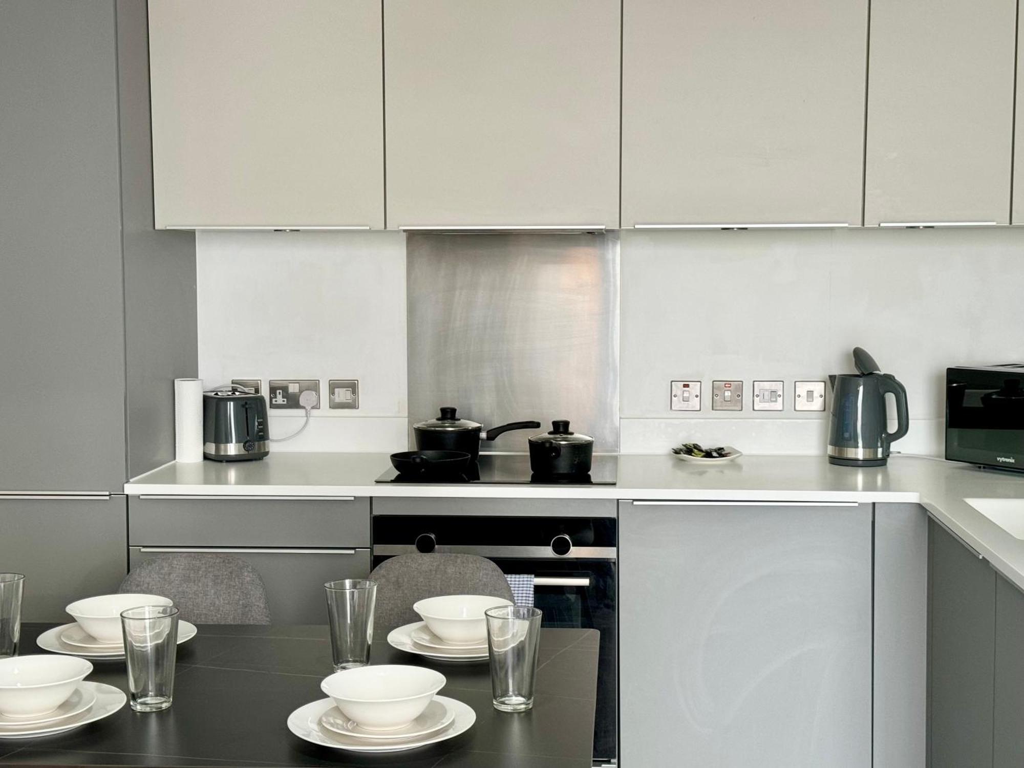 Premium Deals L Last-Minute Stay L 4 Min Walk To Birmingham Central Library L 18Th Floor 2 Bed 2 Bath City Centre Penthouse With Gym & Netflix By Jvt Short Lets المظهر الخارجي الصورة
