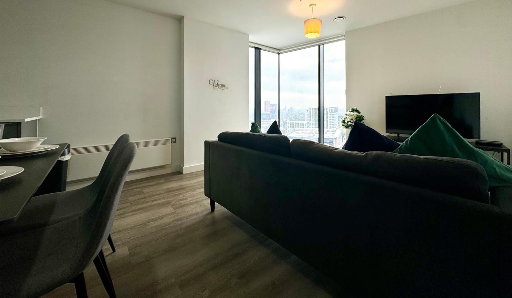 Premium Deals L Last-Minute Stay L 4 Min Walk To Birmingham Central Library L 18Th Floor 2 Bed 2 Bath City Centre Penthouse With Gym & Netflix By Jvt Short Lets المظهر الخارجي الصورة