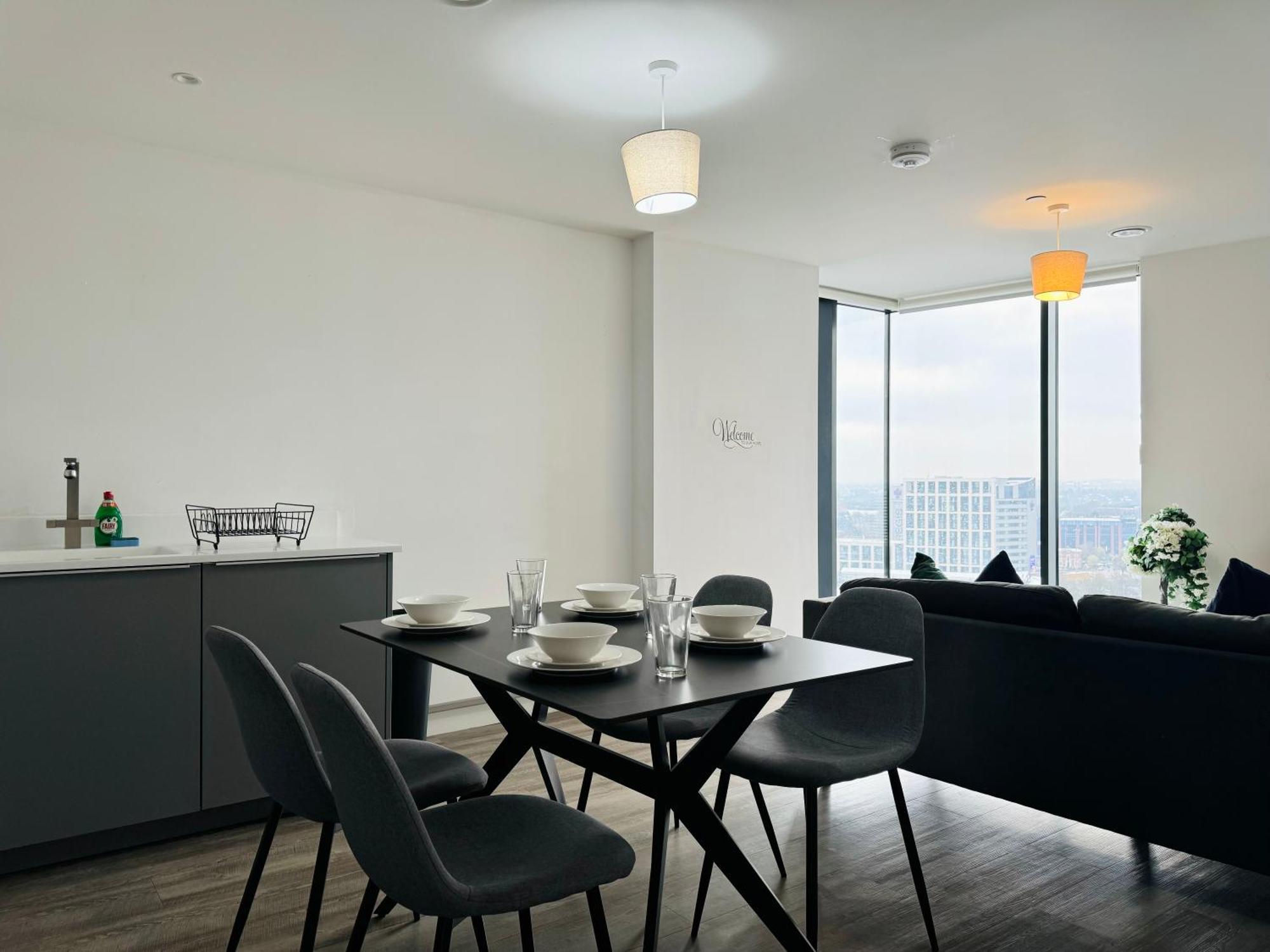 Premium Deals L Last-Minute Stay L 4 Min Walk To Birmingham Central Library L 18Th Floor 2 Bed 2 Bath City Centre Penthouse With Gym & Netflix By Jvt Short Lets المظهر الخارجي الصورة