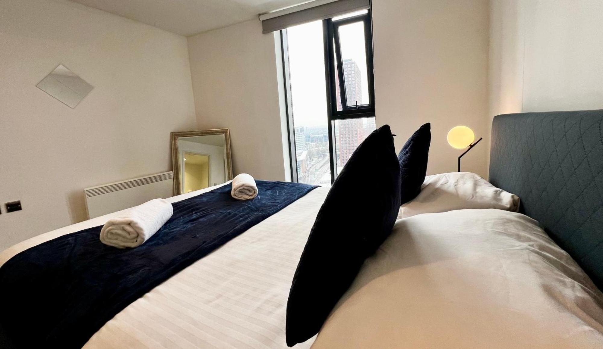 Premium Deals L Last-Minute Stay L 4 Min Walk To Birmingham Central Library L 18Th Floor 2 Bed 2 Bath City Centre Penthouse With Gym & Netflix By Jvt Short Lets المظهر الخارجي الصورة