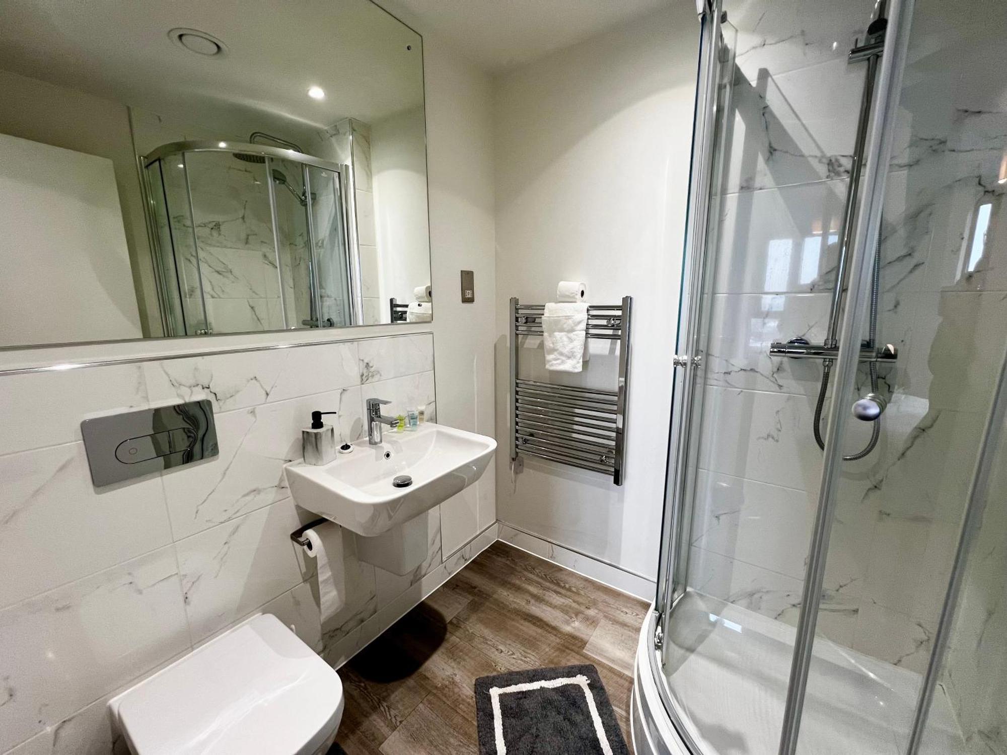 Premium Deals L Last-Minute Stay L 4 Min Walk To Birmingham Central Library L 18Th Floor 2 Bed 2 Bath City Centre Penthouse With Gym & Netflix By Jvt Short Lets المظهر الخارجي الصورة